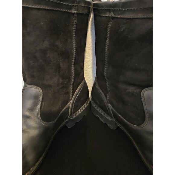UGG Men\'s Hartsville Boots Brown Leather Suede Sheepskin Lined 5626 Size 16
